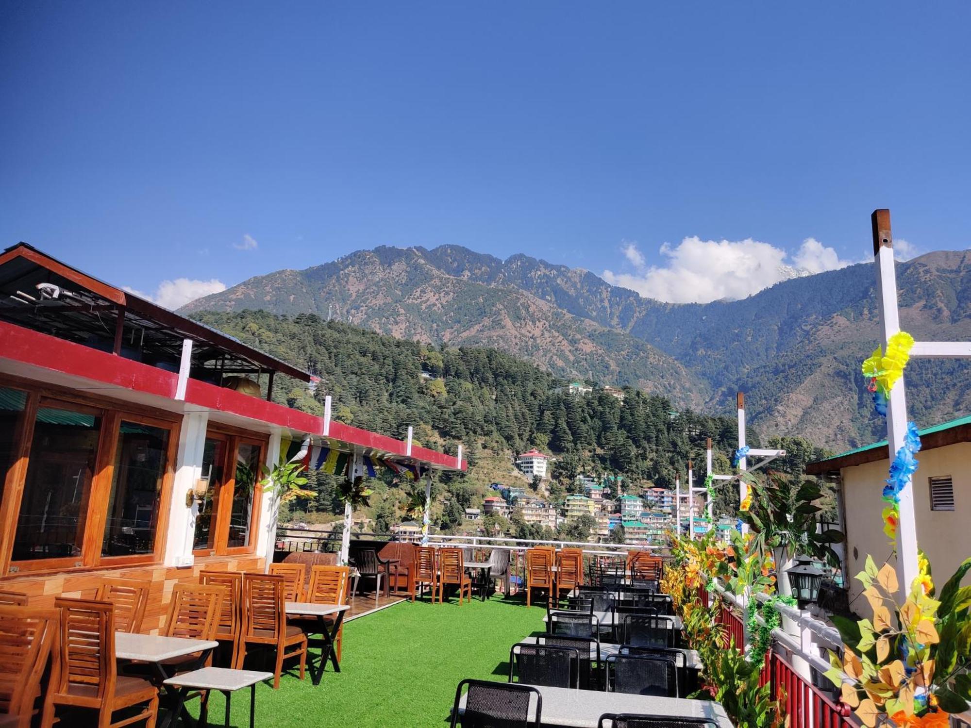 Hotel Akash - Luxury Hotel In Mcleodganj McLeod Ganj Zewnętrze zdjęcie